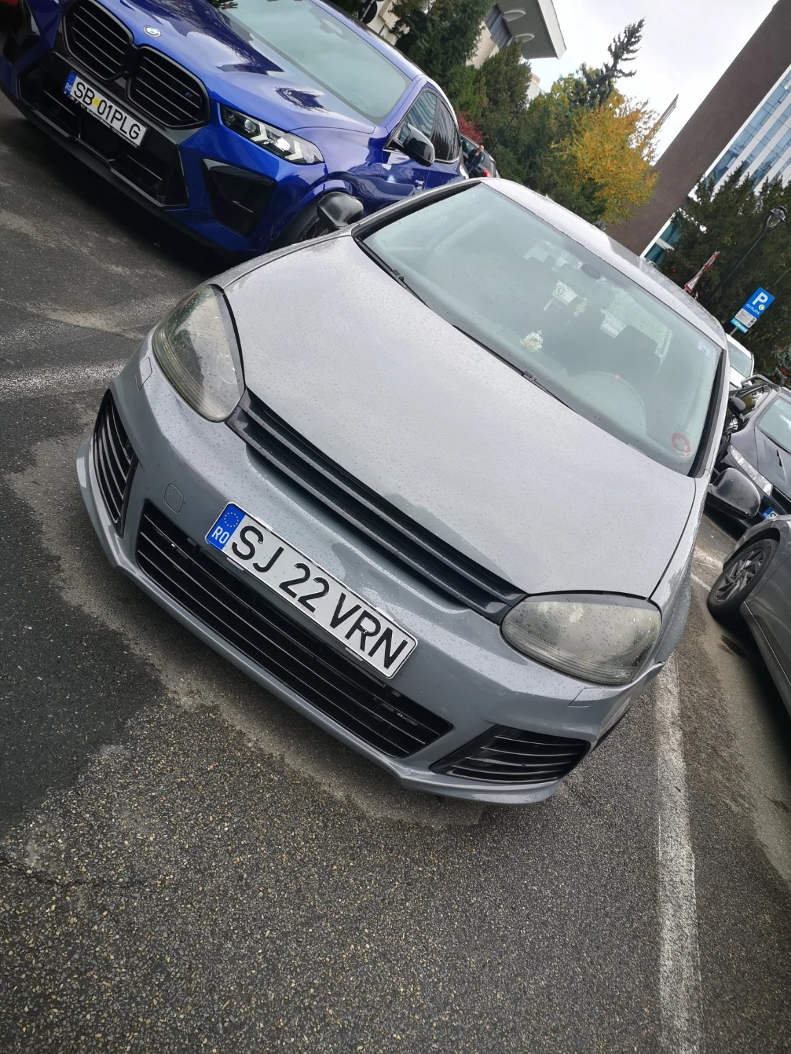 Volkswagen Golf V BKD — parked front angle